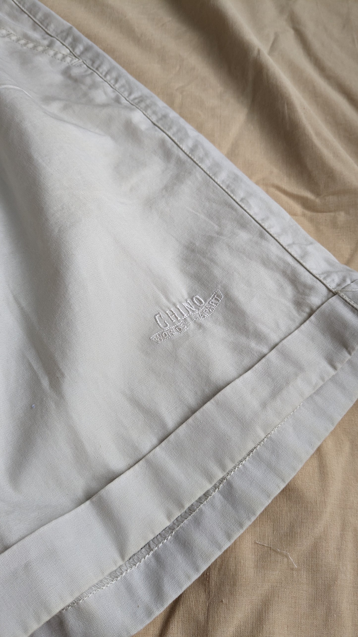 Beige Chino Shorts // Size 32'