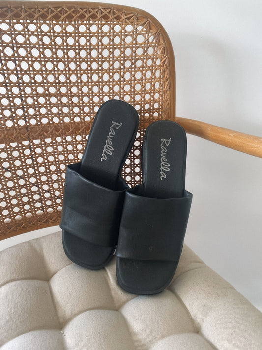 Ravella Platform Slides // Size 6 (36)