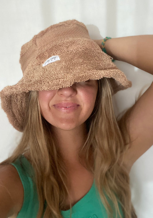 Sundays Bucket Hat // Brown